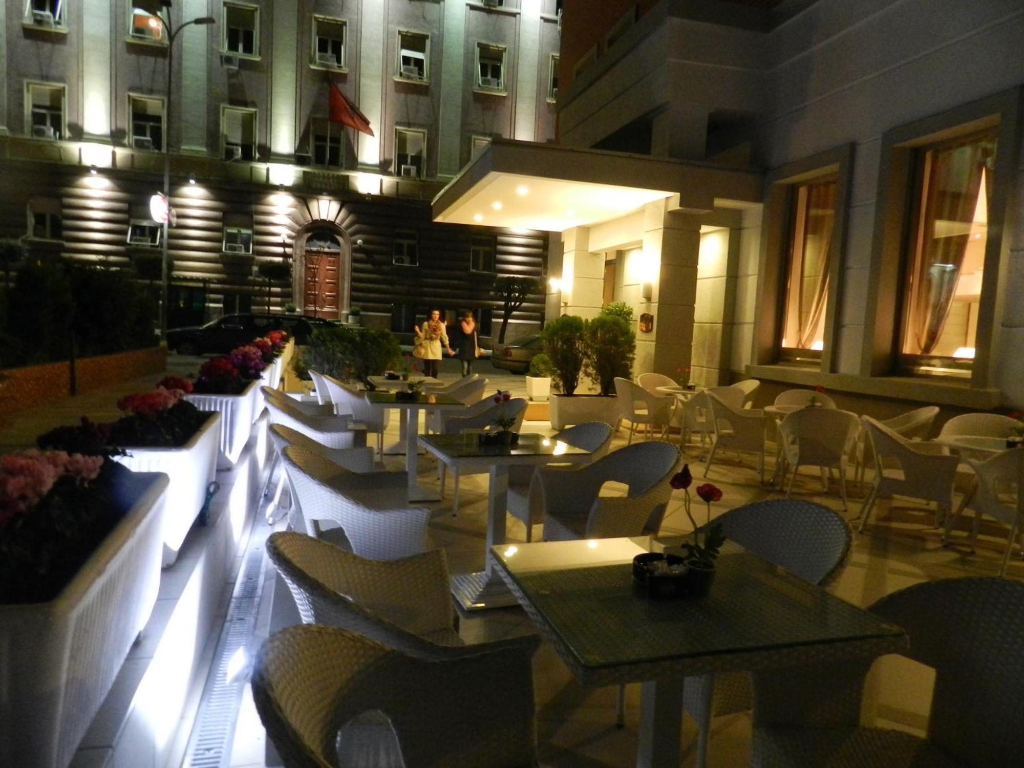 Boutique Kotoni Szálloda Tirana